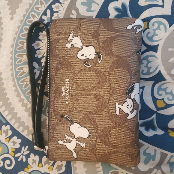 Coach Bags Coach Snoopy Wristlet Poshmark